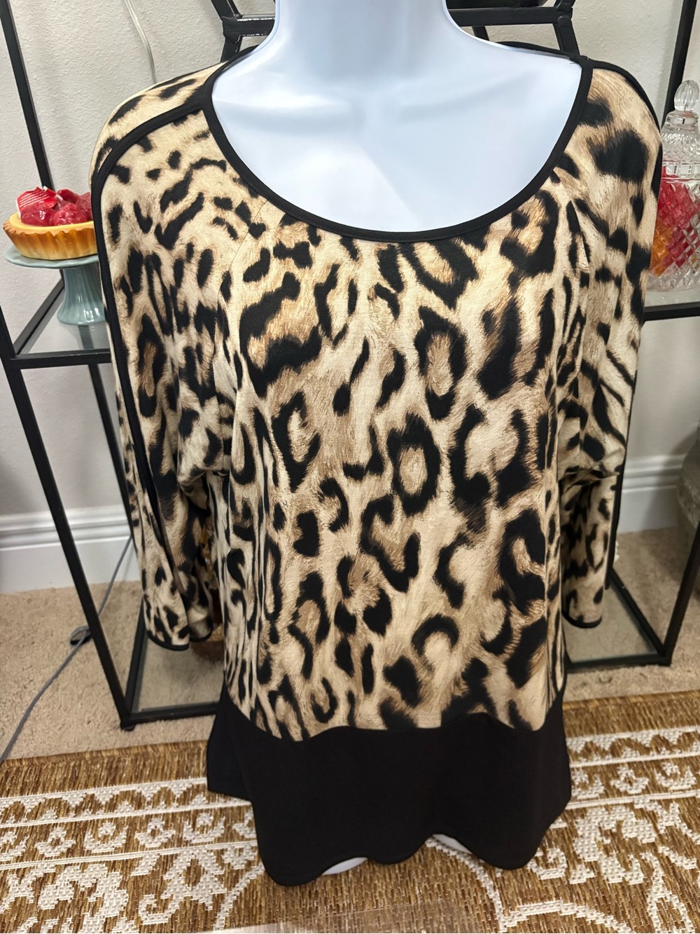 Chico's womens 3/4 sleeve hi low tunic blouse animal print w/ black size 2-LG